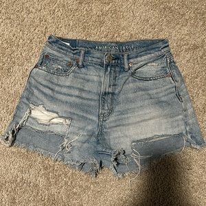 American Eagle Distressed Denim Shorts size 6